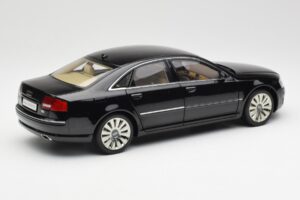 Audi A8 D3 W12 Nero Kyosho 1:18 09212BK Pressofusione — immagine 3 di 8