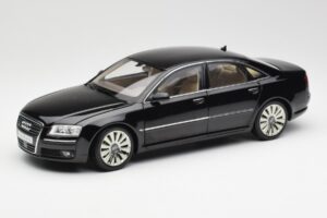 Audi A8 D3 W12 Nero Kyosho 1:18 09212BK Pressofusione