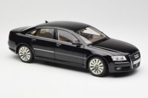Audi A8 D3 W12 Nero Kyosho 1:18 09212BK Pressofusione — immagine 6 di 8