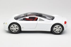 Audi Avus Quattro Alpine White Revell 1:18 08913 Pressofusione — immagine 4 di 8