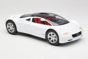 Audi Avus Quattro Alpine White Revell 1:18 08913 Pressofusione — immagine 6 di 8
