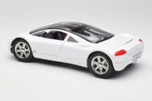 Audi Avus Quattro Alpine White Revell 1:18 08913 Pressofusione — immagine 7 di 8