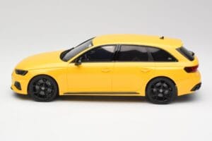 Audi RS4 B9 Avant 25° Anniversario Vegas Giallo GT Spirit 1:18 GT935 Resina — immagine 3 di 6