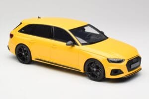 Audi RS4 B9 Avant 25° Anniversario Vegas Giallo GT Spirit 1:18 GT935 Resina — immagine 4 di 6