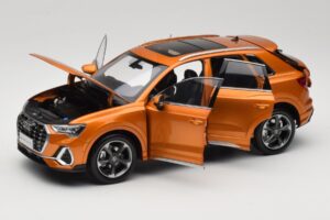 Audi Q3 F3 Orange Metallic Paudi Model 1:18 05962Q32019 Pressofusione — immagine 2 di 8