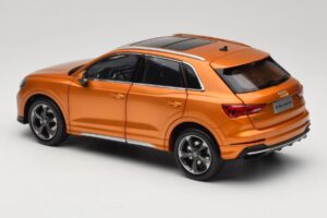 Audi Q3 F3 Orange Metallic Paudi Model 1:18 05962Q32019 Pressofusione — immagine 7 di 8