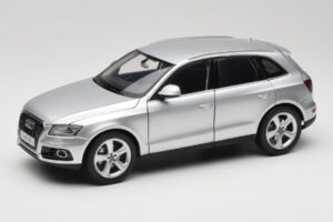Audi Q5 8R Ice Silver Kyosho 1:18 09242IS Pressofusione