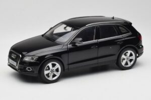 Audi Q5 8R Phantom Black Kyosho 1:18 09242BK Pressofusione