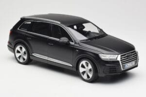 Audi Q7 4M Nero Opaco Minichamps 1:18 110014001 Pressofusione — immagine 6 di 8