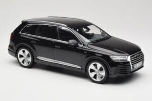 Audi Q7 4M Orca Black Minichamps 1:18 5011407625 Pressofusione — immagine 6 di 8