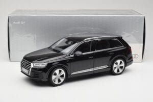 Audi Q7 4M Orca Black Minichamps 1:18 5011407625 Pressofusione — immagine 8 di 8