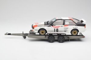 Audi Quattro A2 M. Mouton / F. Pons Tour de Corse 1983 Con VW LT35 Otto 1:18 OT418 Resina — immagine 5 di 6