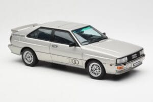 Audi Quattro LWB Argento AUTOart 1:18 70303 Pressofusione — immagine 6 di 8
