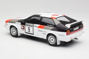 Audi Quattro #5 H. Mikkola / A. Hertz 1000 Lakes Rally 1982 IXO 1:18 18RMC094B Pressofusione — immagine 5 di 6