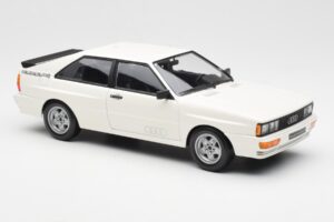 Audi Quattro Bianco Minichamps 1:18 155016120 Pressofusione — immagine 4 di 6