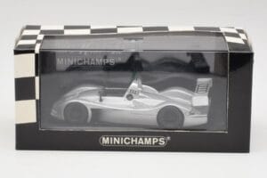 Audi R10 Concept Ice Argento Metallic Minichamps 1:43 AUDI001 Pressofusione — immagine 4 di 4