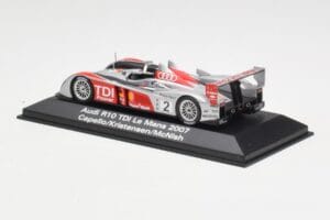 Audi R10 TDI LMP1 #2 R. Capello / T. Kristensen / A. McNish 24 Hours of Le Mans 2007 Minichamps 1:43 5020700223 Pressofusione — immagine 3 di 4