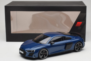 Audi R8 Ascari Blue Jada 1:18 5011918451 Pressofusione — immagine 6 di 6