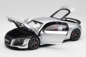 Audi R8 GT Type 42 Ice Argento Metallic Kyosho 1:18 09218IS Pressofusione — immagine 2 di 8
