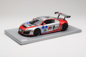 Audi R8 LMS #99 F. Biela / P. Kaffer / M. Fässler / M. Hennerici Phoenix Racing 24 Hours Nürburgring 2009 Spark 1:18 18S041 R — immagine 2 di 6