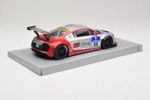 Audi R8 LMS #99 F. Biela / P. Kaffer / M. Fässler / M. Hennerici Phoenix Racing 24 Hours Nürburgring 2009 Spark 1:18 18S041 R — immagine 3 di 6