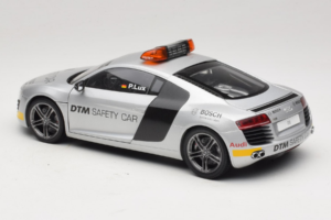 Audi R8 Safety Car 24 Hours of Le Mans 2008 Kyosho 1:18 09214DTM Pressofusione — immagine 4 di 8