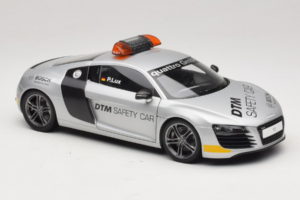 Audi R8 Safety Car 24 Hours of Le Mans 2008 Kyosho 1:18 09214DTM Pressofusione — immagine 6 di 8