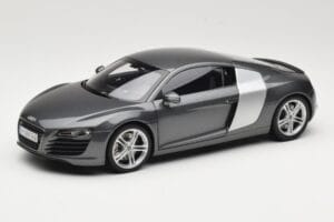 Audi R8 Type 42 4.2 Daytona Grey Kyosho 1:18 5010618425 Pressofusione