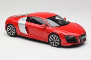 Audi R8 V10 Brilliant Rosso Kyosho 1:18 09216RR Pressofusione — immagine 6 di 8