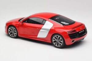 Audi R8 V10 Brilliant Rosso Kyosho 1:18 09216RR Pressofusione — immagine 7 di 8