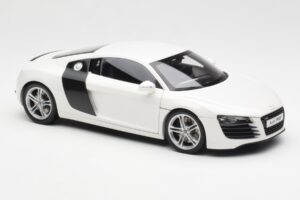 Audi R8 Type 42 Bianco Kyosho 1:18 09213W Pressofusione — immagine 6 di 8