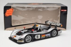 Audi R8R LMP #8 F. Biela / E. Pirro / D. Theys 24 Hours of Le Mans 1999 Maisto 1:18 538881 Pressofusione — immagine 8 di 8