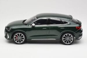 Audi RS Q3 Sportback 8U Green Metallic Minichamps 1:18 155018102 Pressofusione — immagine 3 di 6