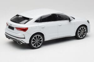 Audi RS Q3 F3 Sportback Glacier White Metallic Minichamps 1:18 155018105 Pressofusione — immagine 2 di 6