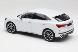 Audi RS Q3 F3 Sportback Glacier White Metallic Minichamps 1:18 155018105 Pressofusione — immagine 5 di 6