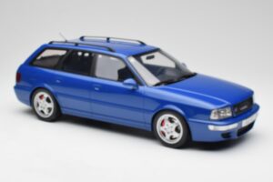 Audi RS2 B4 Avant Blu Otto 1:12 G075 Resina — immagine 4 di 6