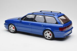 Audi RS2 B4 Avant Blu Otto 1:12 G075 Resina — immagine 5 di 6