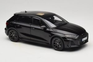 Audi RS3 8Y Sportback Myth Black Norev 1:18 188388 Pressofusione — immagine 6 di 8
