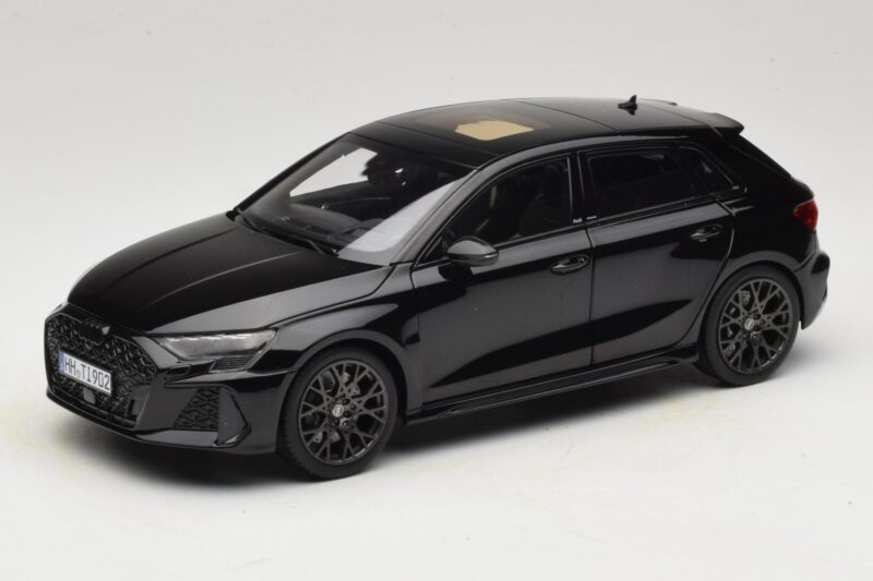 Audi RS3 8Y Sportback Myth Black Norev 1:18 188388 Pressofusione