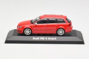 Audi RS4 B7 Avant Rosso Minichamps 1:43 5010509213 Pressofusione