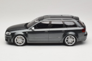 Audi RS4 B7 Grigio Otto 1:18 OT721 Resina — immagine 3 di 6