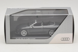 Audi RS5 B8 Cabriolet Daytona Gray Minichamps 1:43 5011215323 Pressofusione — immagine 4 di 4