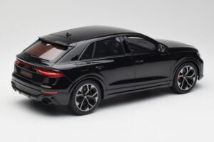 Audi RSQ8 Night Nero GT Spirit 1:18 GT305 Resina — immagine 2 di 6