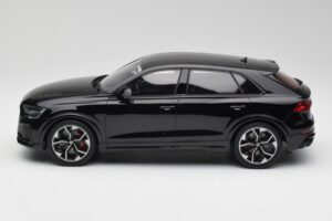 Audi RSQ8 Night Nero GT Spirit 1:18 GT305 Resina — immagine 3 di 6