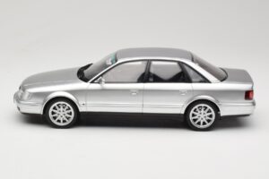Audi S4 C4 4.2 V8 Crystal Silver Otto 1:18 OT464 Resina — immagine 3 di 6