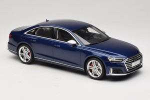 Audi S8 D5 Blu GT Spirit 1:18 GT313 Resina — immagine 4 di 6