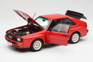Audi Sport Quattro Rosso Edizione Concessionaria AUTOart 1:18 5030400205 Pressofusione — immagine 2 di 8