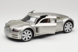 Audi Rosemeyer Argento Maisto 1:18 31625 Pressofusione — immagine 2 di 8