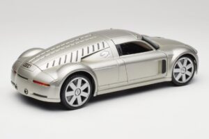 Audi Rosemeyer Argento Maisto 1:18 31625 Pressofusione — immagine 3 di 8