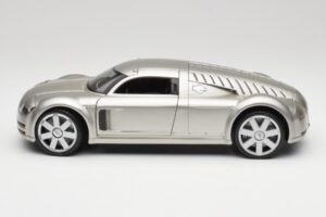Audi Rosemeyer Argento Maisto 1:18 31625 Pressofusione — immagine 4 di 8